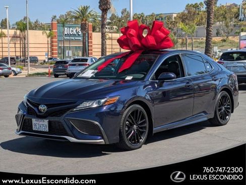 Used 2021 Toyota Camry XSE FWD image 1