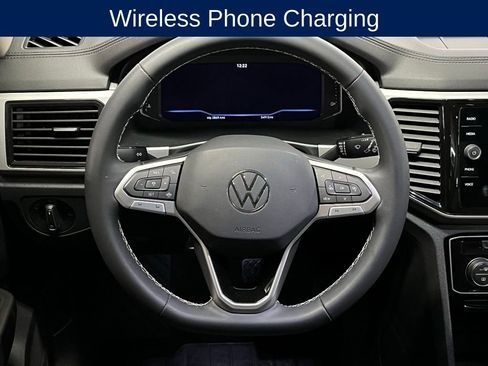 Certified 2023 Volkswagen Atlas SE image 9
