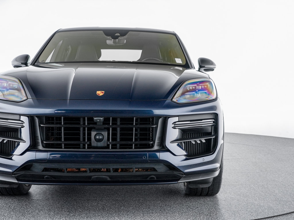 Used 2024 Porsche Cayenne Turbo GT AWD/4WD image 47