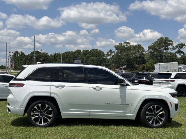 Used 2022 Jeep Grand Cherokee Overland AWD/4WD image 5