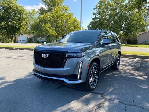 Used 2022 Cadillac Escalade Sport w/ Touring Package AWD/4WD image 3