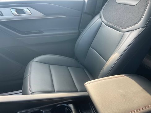 New 2026 Ford Explorer Active w/ Active Comfort Package RWD image 26