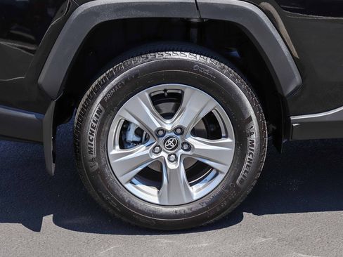Certified 2025 Toyota RAV4 XLE w/ Convenience Package FWD image 9