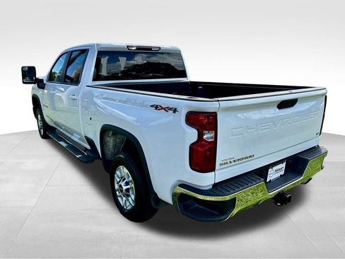 Used 2024 Chevrolet Silverado 2500 LT image 4