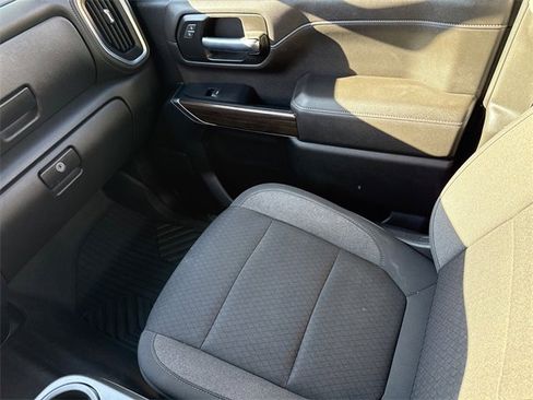 Used 2022 Chevrolet Silverado 2500 LT w/ Convenience Package image 15