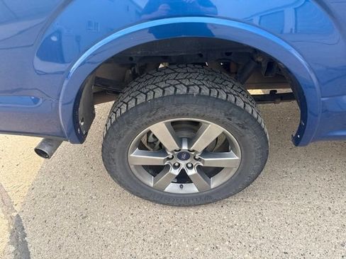 Used 2017 Ford F150 Lariat w/ Equipment Group 502A Luxury AWD/4WD image 17