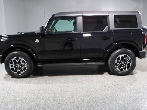 Used 2022 Ford Bronco Outer Banks AWD/4WD image 10