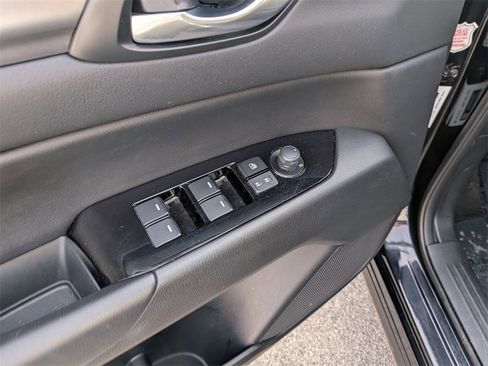 Used 2025 MAZDA CX-5 AWD 2.5 S w/ Select Package image 13