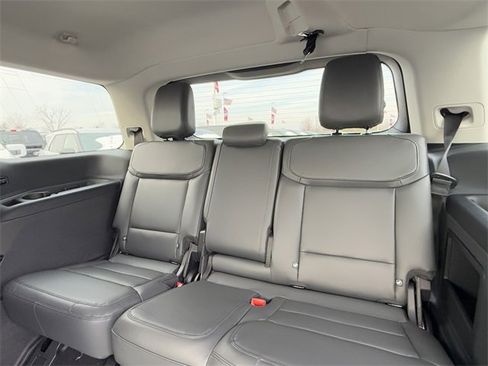 New 2026 Ford Expedition Active image 14