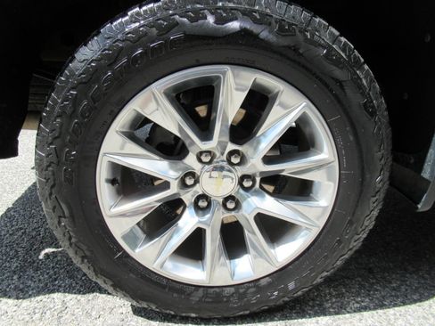 Used 2021 Chevrolet Silverado 1500 LTZ AWD/4WD image 8