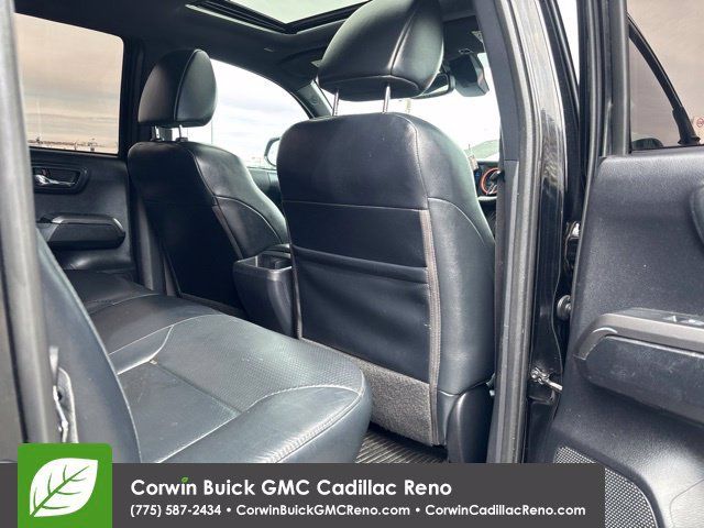 Used 2019 Toyota Tacoma TRD Pro AWD/4WD image 33