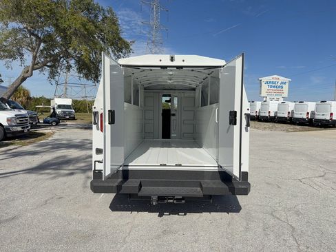 New 2026 Ford E-350 and Econoline 350 Super Duty w/ Power Equipment Group RWD image 7
