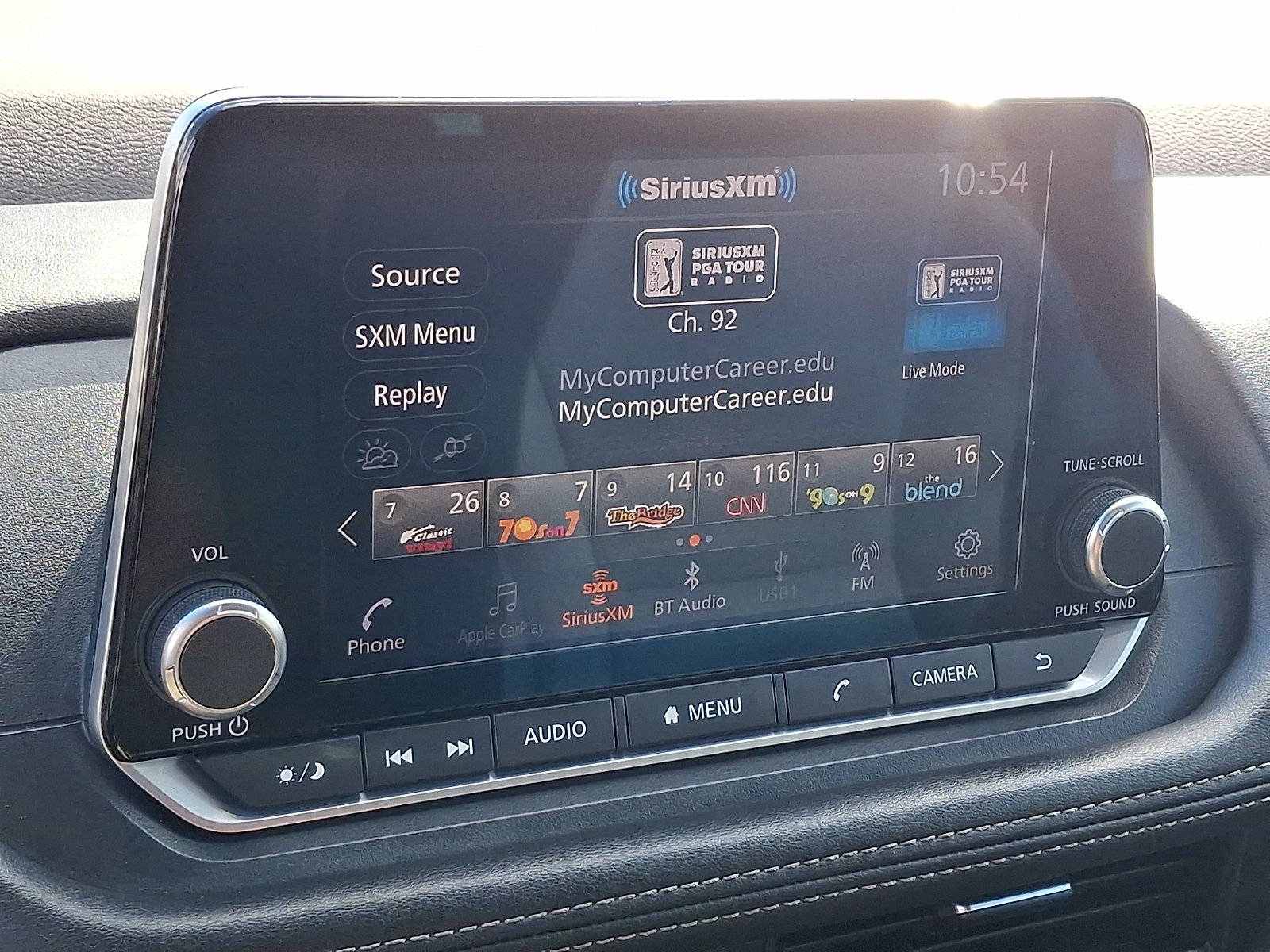 Used 2023 Nissan Rogue S AWD/4WD image 16