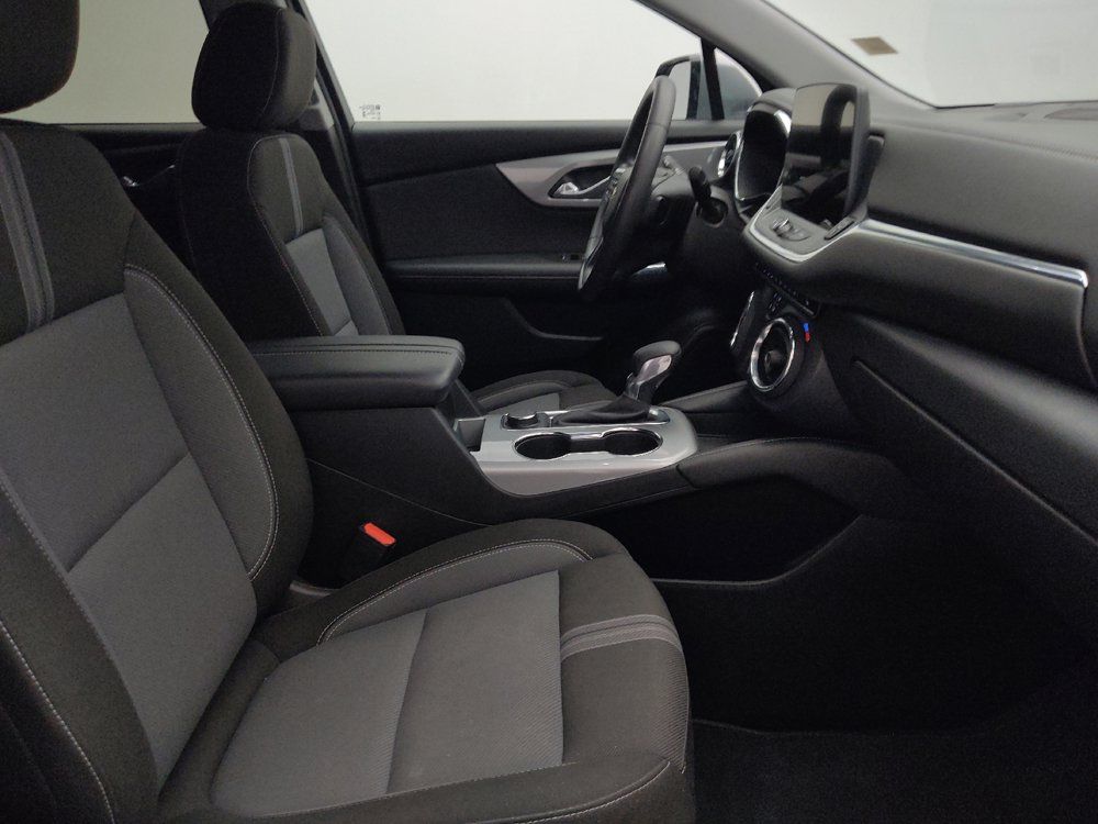 Used 2025 Chevrolet Blazer LT FWD image 21
