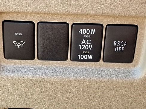 Used 2013 Toyota 4Runner SR5 w/ Convenience Pkg image 24