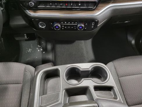 Used 2024 Chevrolet Silverado 1500 LT image 16