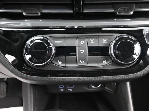 New 2026 Buick Envista Sport Touring w/ Convenience I Package FWD image 18
