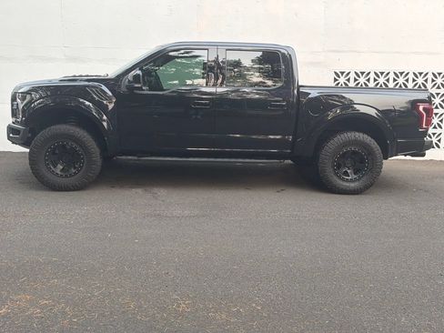 Used 2019 Ford F150 Raptor w/ Equipment Group 802A Luxury AWD/4WD image 2