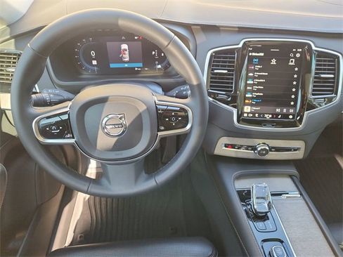 Used 2024 Volvo XC90 B6 Ultimate w/ Protection Package Premier image 11