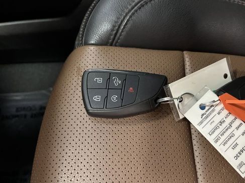 Certified 2025 Chevrolet Silverado 1500 High Country image 30