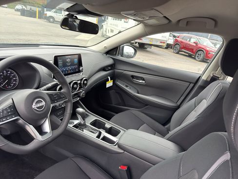 New 2025 Nissan Sentra SV image 24