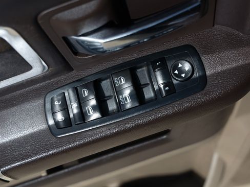 Used 2011 RAM 1500 Laramie Longhorn RWD image 45