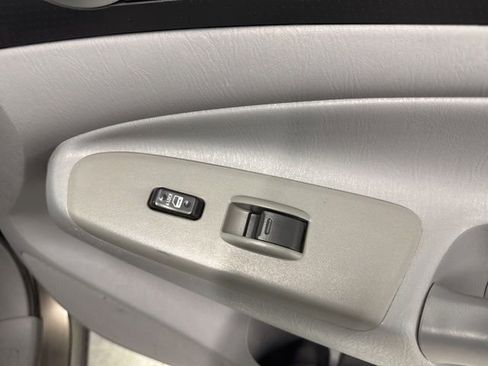 Used 2010 Toyota Tacoma 4x4 Double Cab image 23