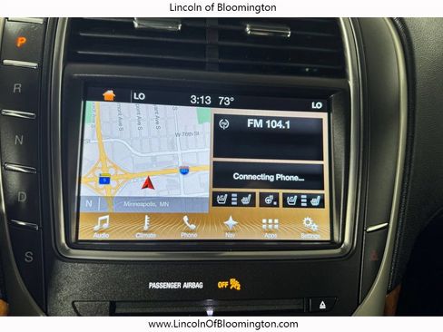 Used 2017 Lincoln MKX Reserve w/ Driver Assistance Package FWD image 17