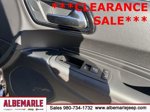 Used 2024 Dodge Durango GT image 31