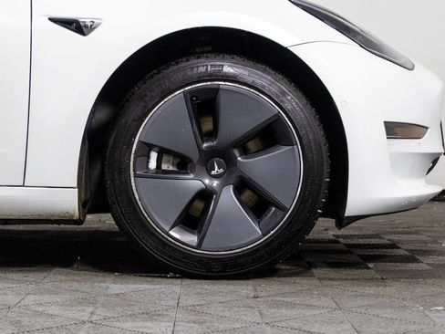 Used 2020 Tesla Model 3 Standard Range Plus image 42