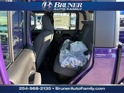 New 2026 Jeep Gladiator Sport image 13