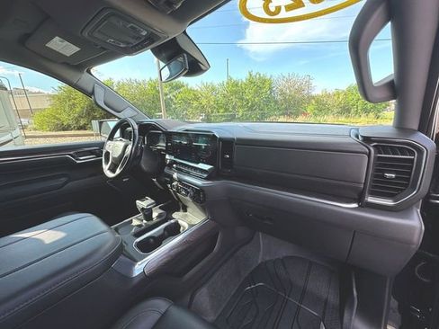 Used 2023 Chevrolet Silverado 1500 LTZ AWD/4WD image 28