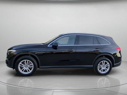 Used 2025 Mercedes-Benz GLC 300 image 16