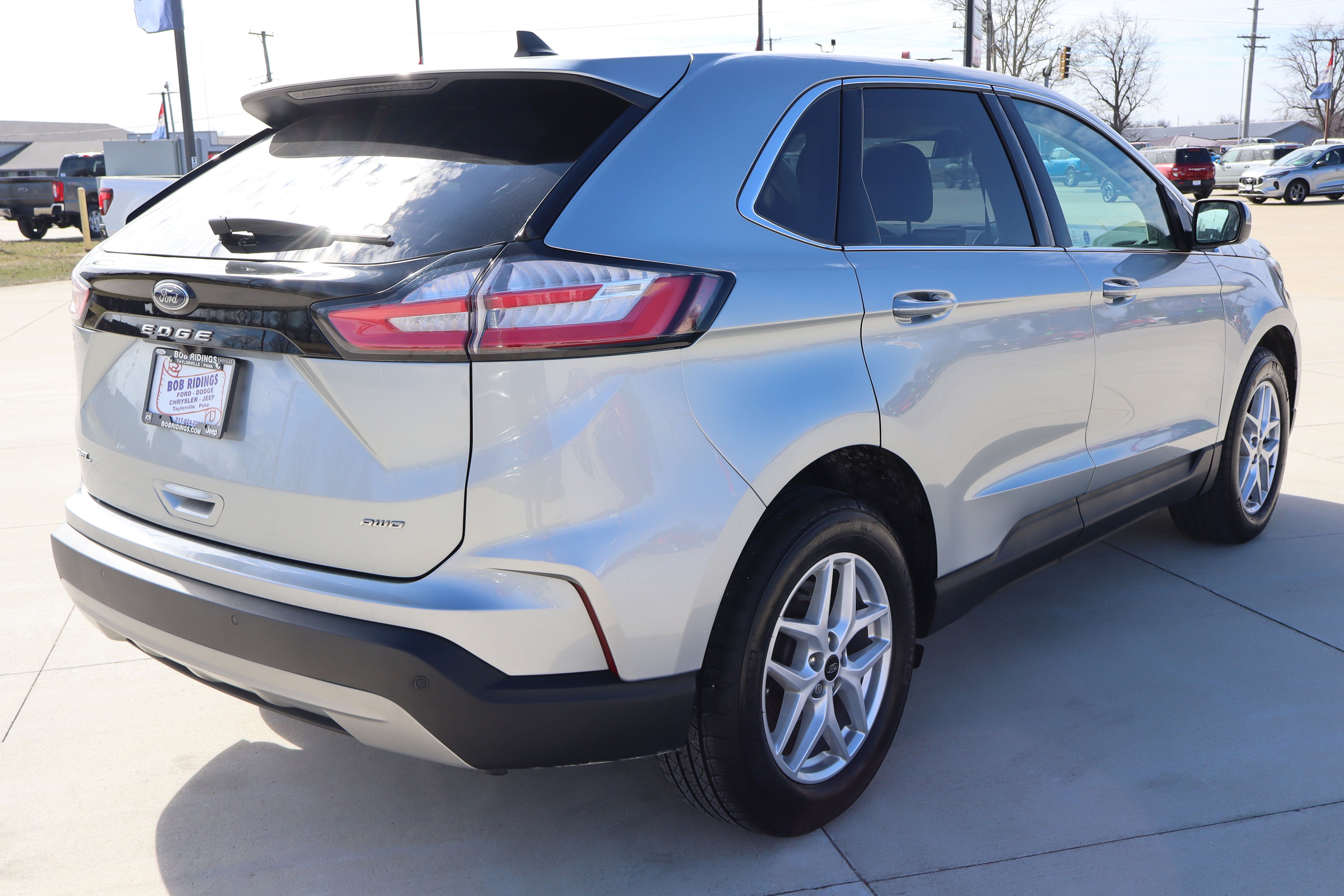 Used 2024 Ford Edge SEL w/ Convenience Package AWD/4WD image 6