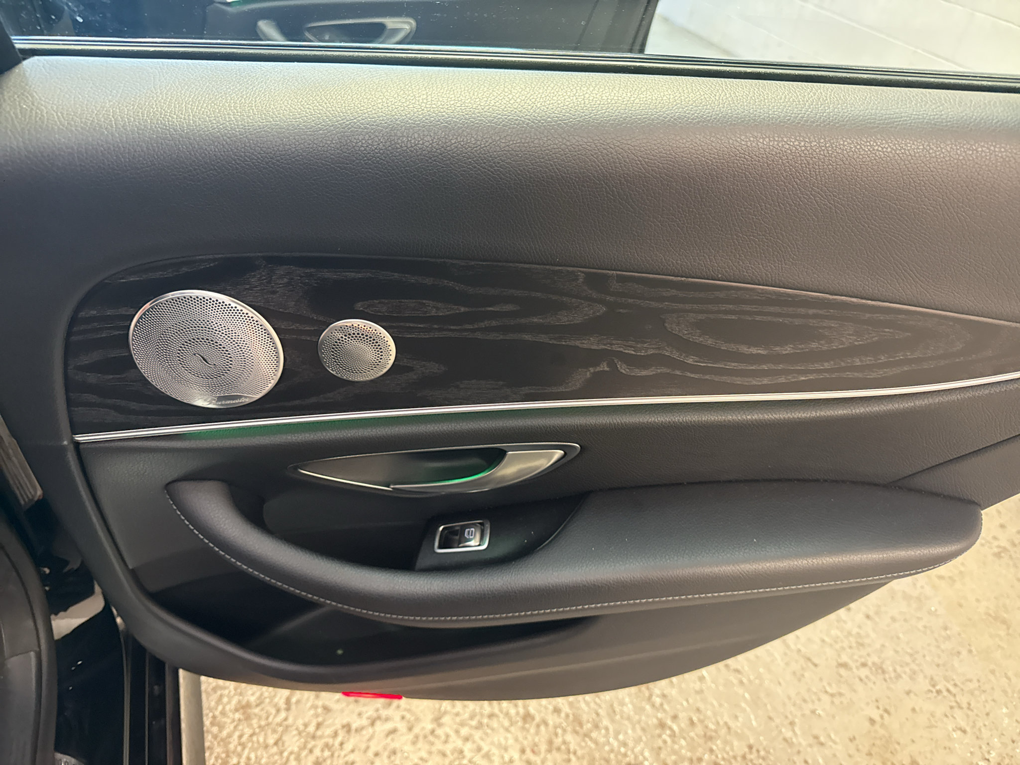 Used 2018 Mercedes-Benz E 300 4MATIC image 19