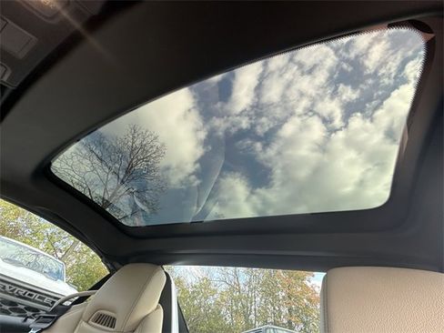 Used 2015 Mercedes-Benz SLK 250 image 19