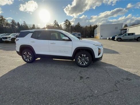 New 2025 Chevrolet Equinox LT w/ Safety and Technology Package image 9