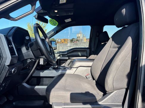 Used 2019 Ford F150 XLT w/ Equipment Group 302A Luxury image 9