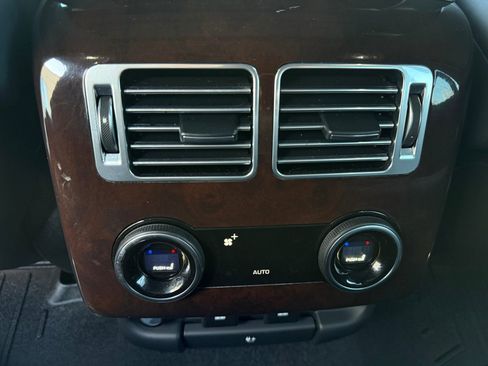 Certified 2019 Land Rover Range Rover Autobiography image 25