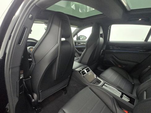 New 2026 Porsche Panamera image 12