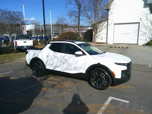 Used 2025 Hyundai Santa Cruz Limited image 14