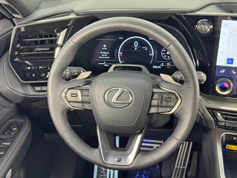 Used 2025 Lexus TX 500h AWD w/ Technology Package image 20