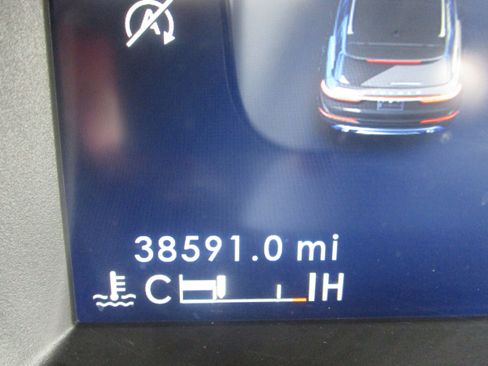 Used 2023 Lincoln Corsair AWD w/ Equipment Group 101A image 11