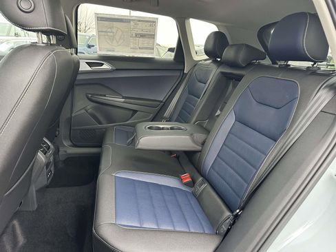 New 2026 Volkswagen Taos SEL AWD/4WD image 12
