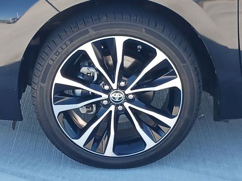 Used 2019 Toyota Corolla SE image 12
