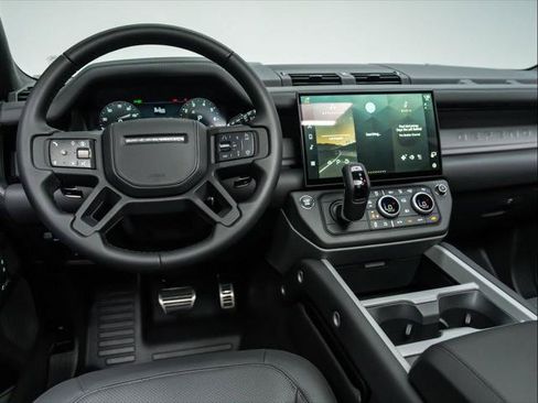 Used 2026 Land Rover Defender 90 V8 AWD/4WD image 26