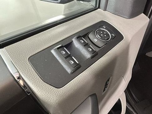Used 2020 Ford F150 XLT w/ Equipment Group 302A Luxury AWD/4WD image 10