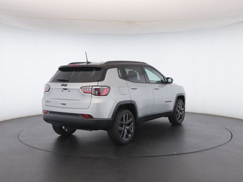 New 2026 Jeep Compass Limited image 25