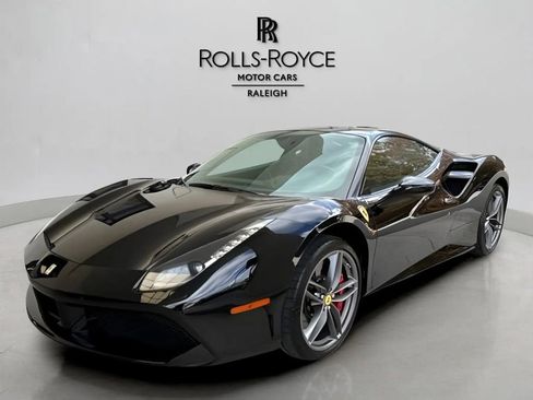 Used 2019 Ferrari 488 GTB image 1