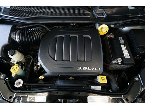 Used 2018 Dodge Grand Caravan GT FWD image 10